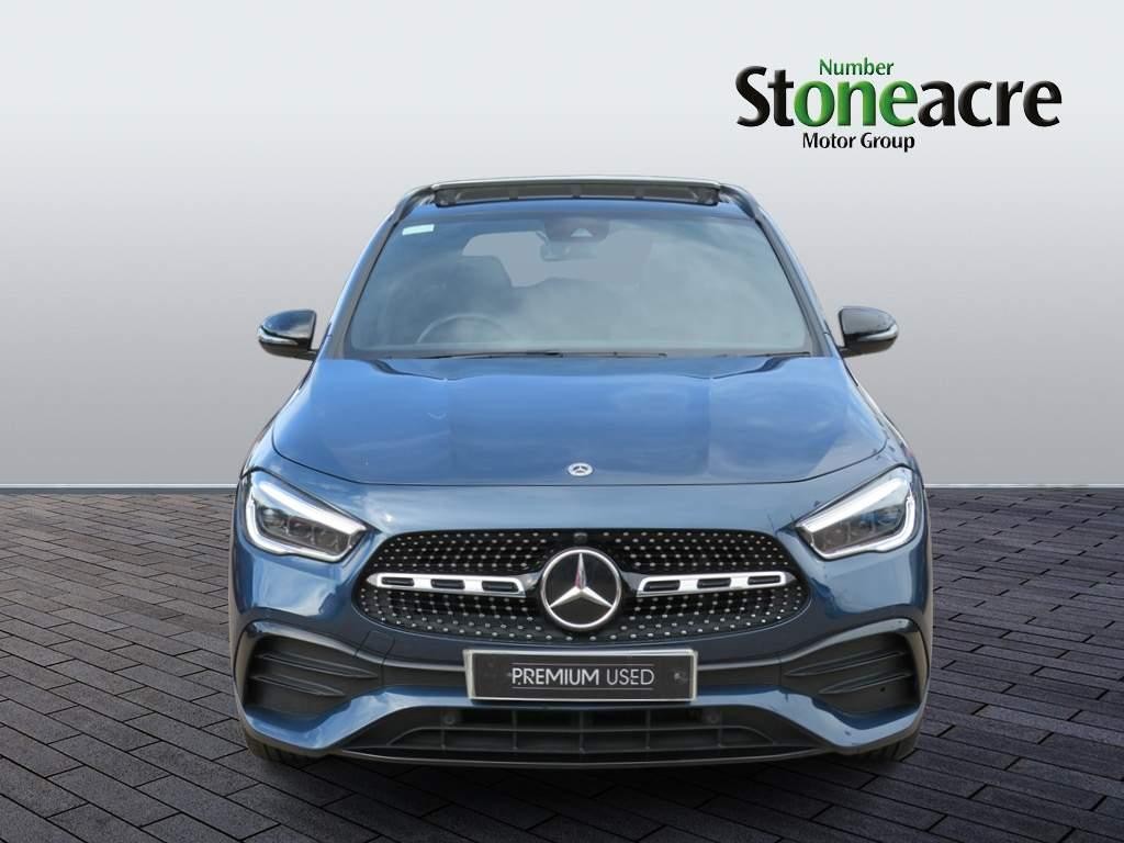 Mercedes-Benz GLA Image 10