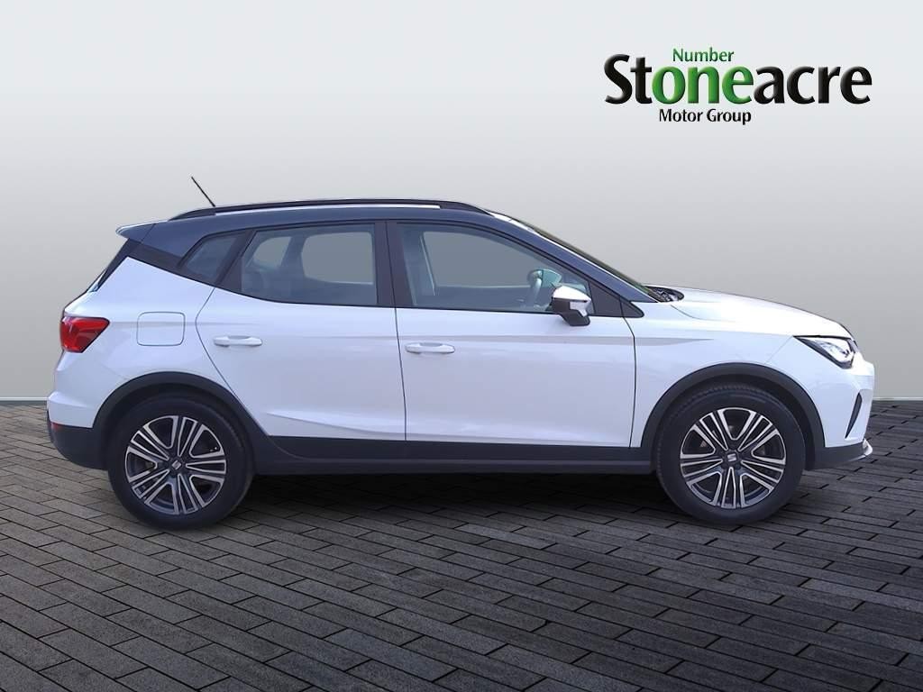 SEAT Arona Image 2