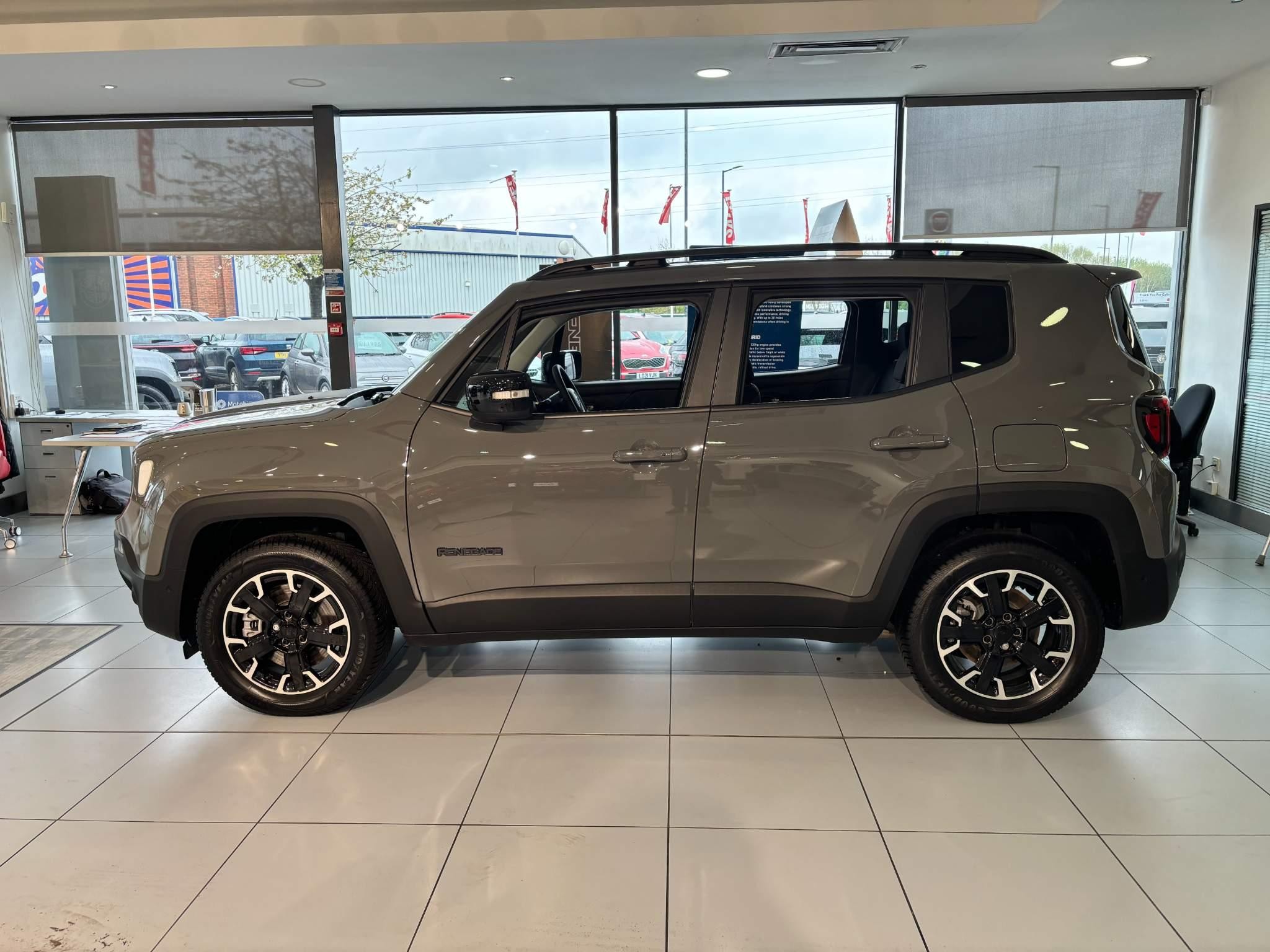 Jeep Renegade Image 24