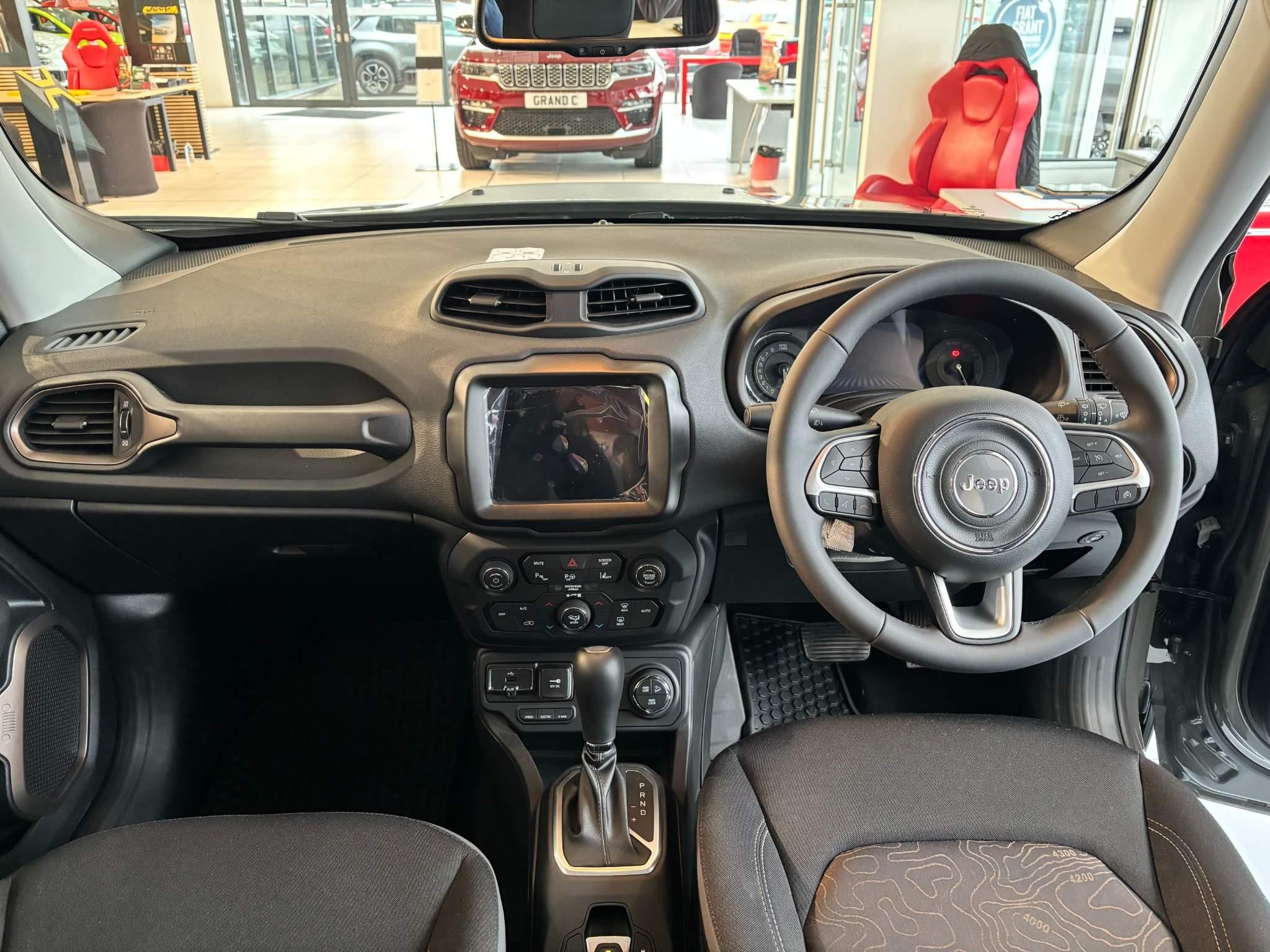 Jeep Renegade Image 29