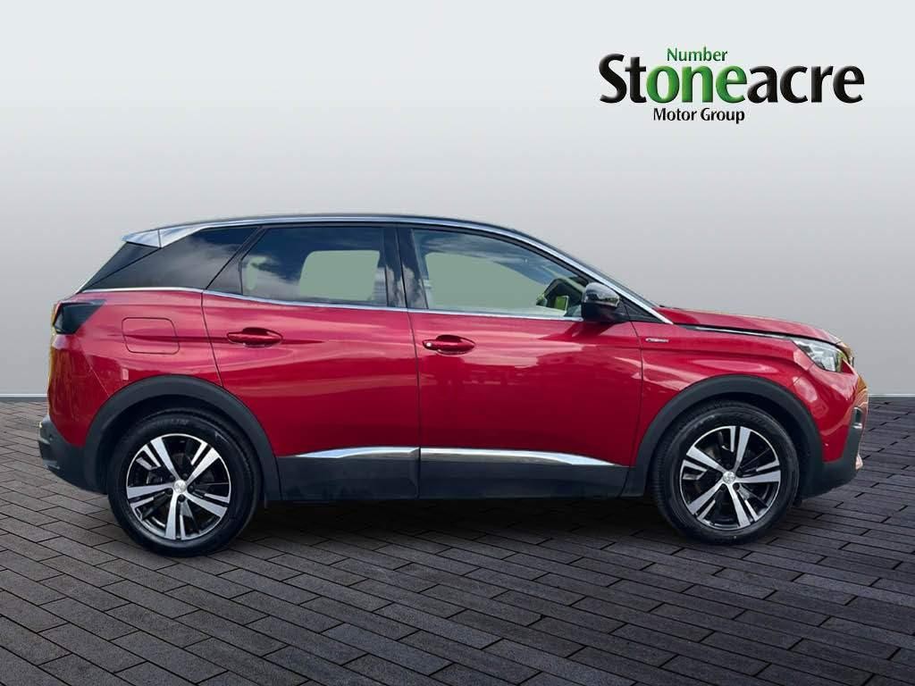 Peugeot 3008 Image 2