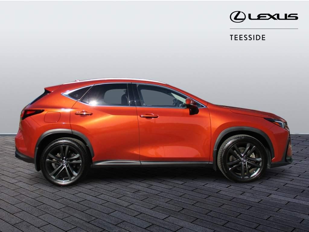 Lexus NX Image 4