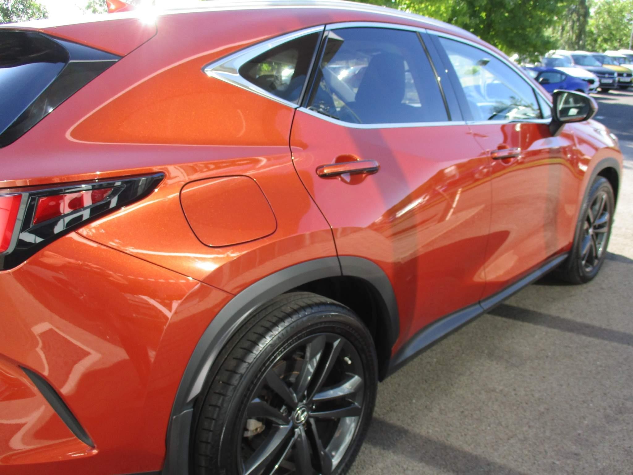 Lexus NX Image 40