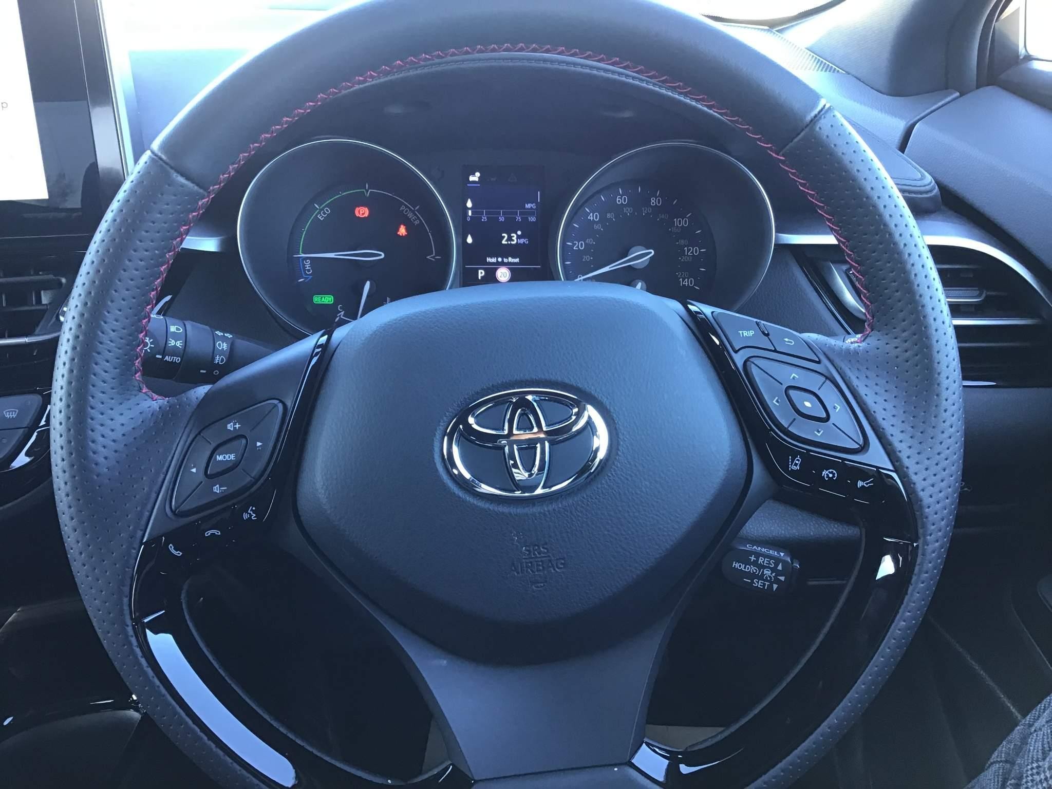 Toyota C-HR Image 17