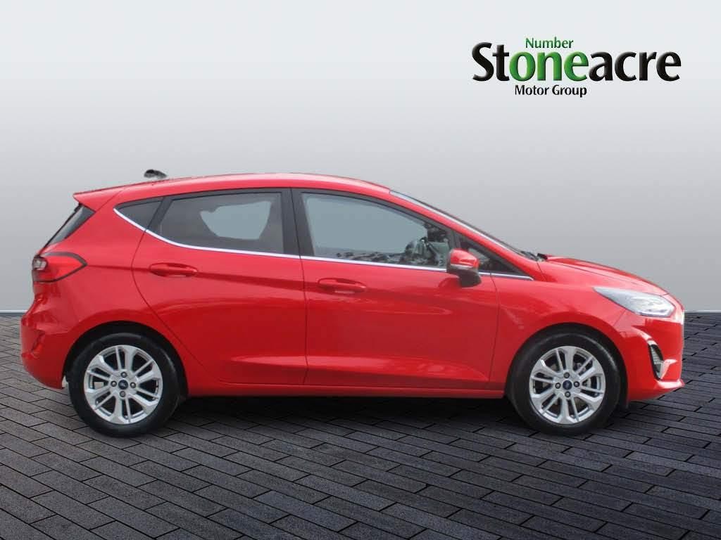 Ford Fiesta Image 2