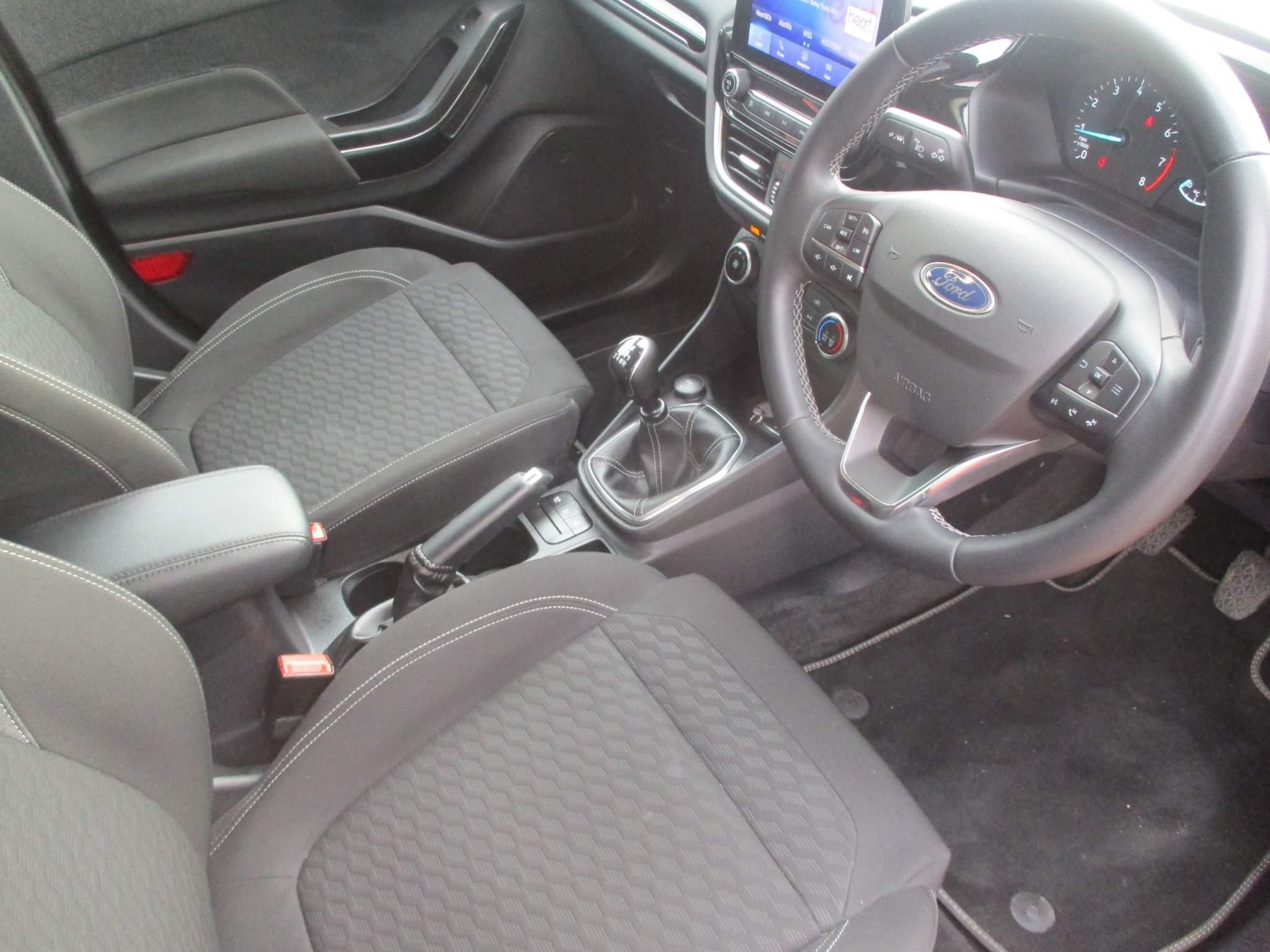 Ford Fiesta Image 10