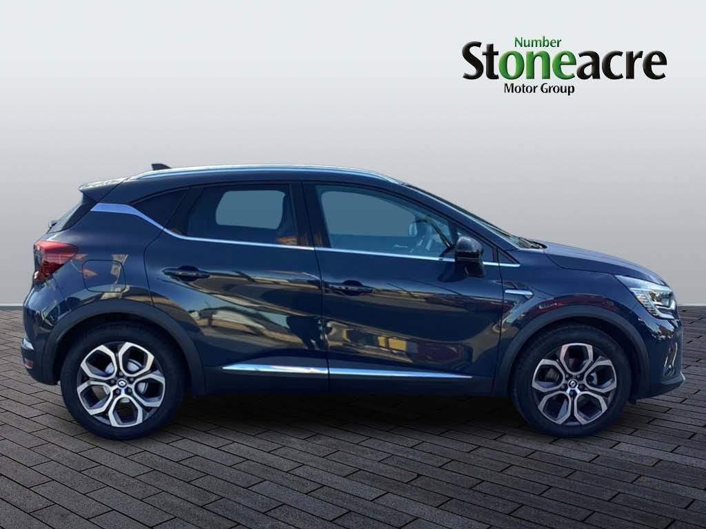 Renault Captur Image 2