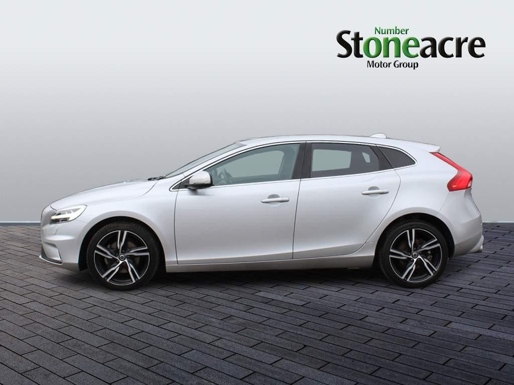 Volvo V40 Image 6