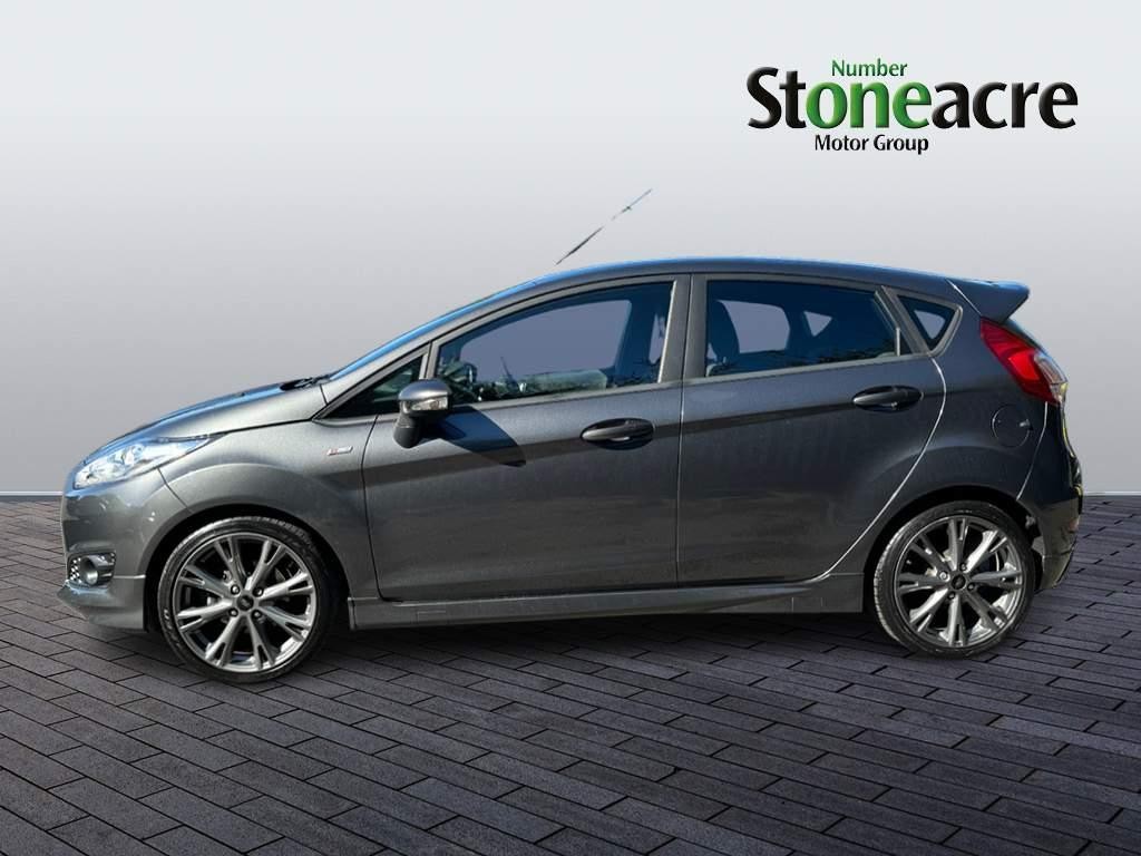 Ford Fiesta Image 6