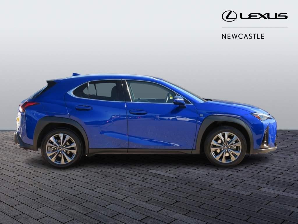 Lexus UX Self-Charging Hybrid Image 4