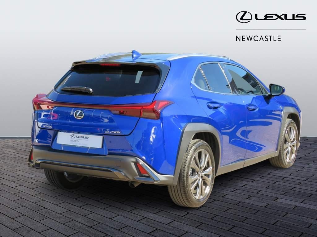 Lexus UX Self-Charging Hybrid Image 5