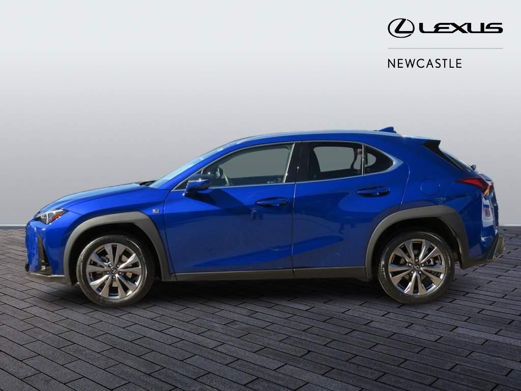 Lexus UX Self-Charging Hybrid Image 8