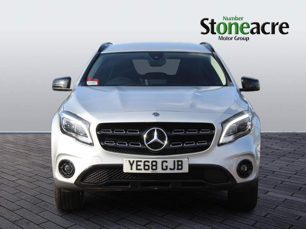 Mercedes-Benz GLA Image 8