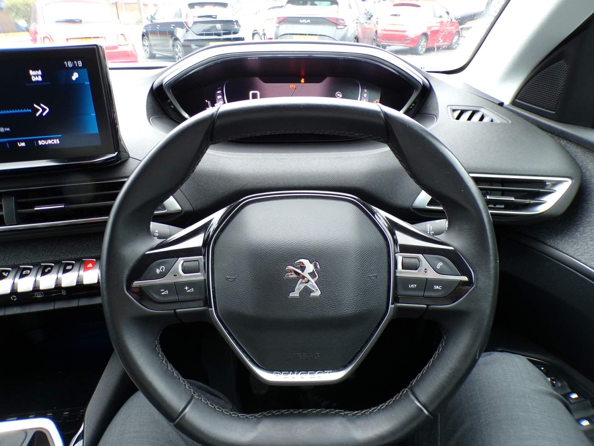 Peugeot 3008 Image 16