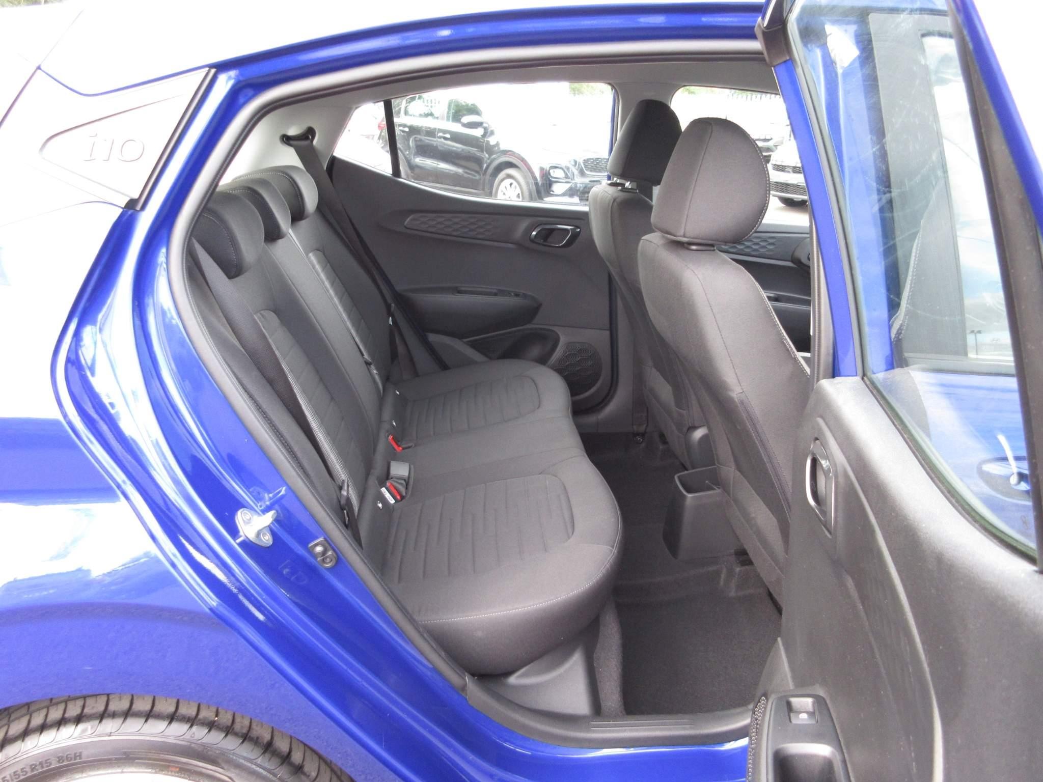 Hyundai i10 Image 13