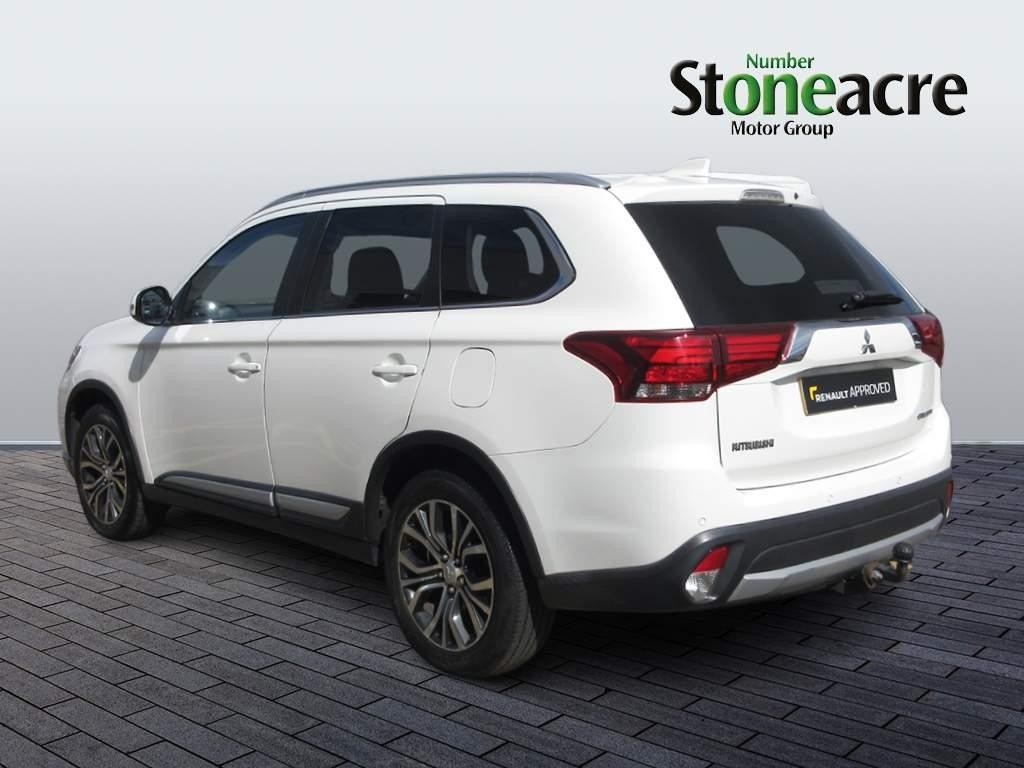 Mitsubishi Outlander Image 5