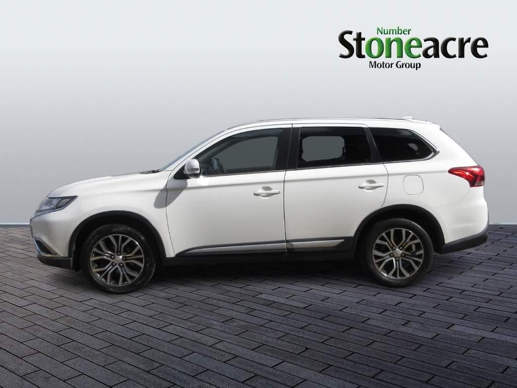 Mitsubishi Outlander Image 6