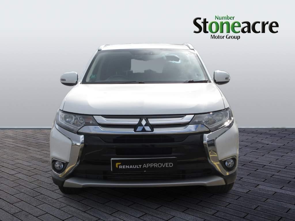 Mitsubishi Outlander Image 8