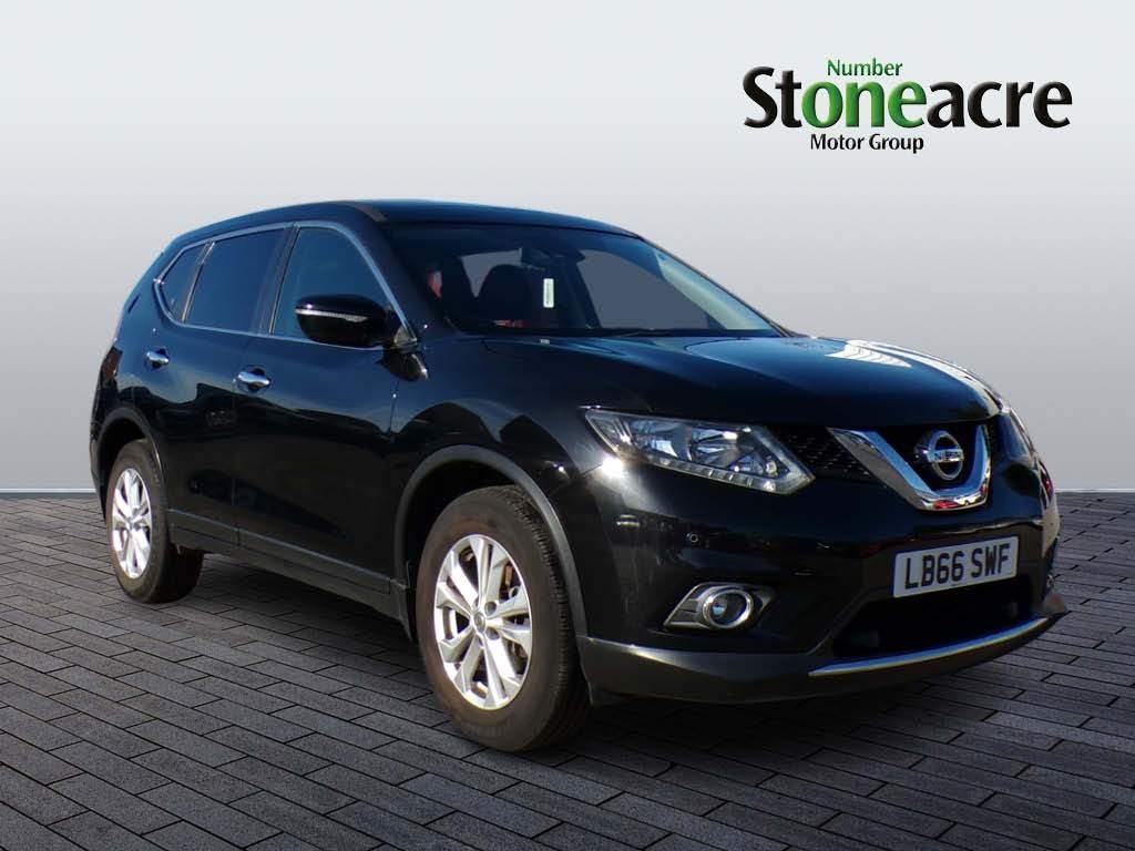 Nissan X-Trail Image 1