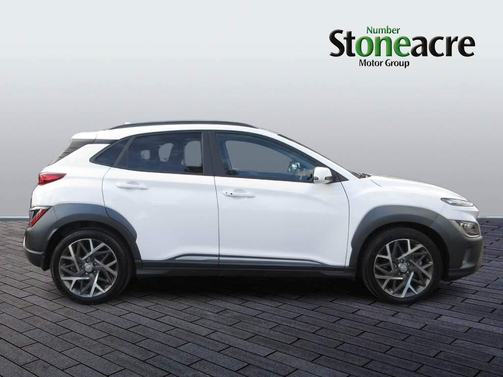 Hyundai KONA Image 2