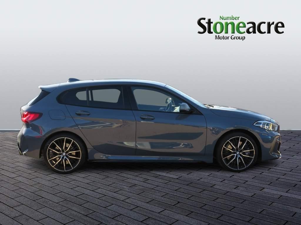 BMW 1 Series Image 4