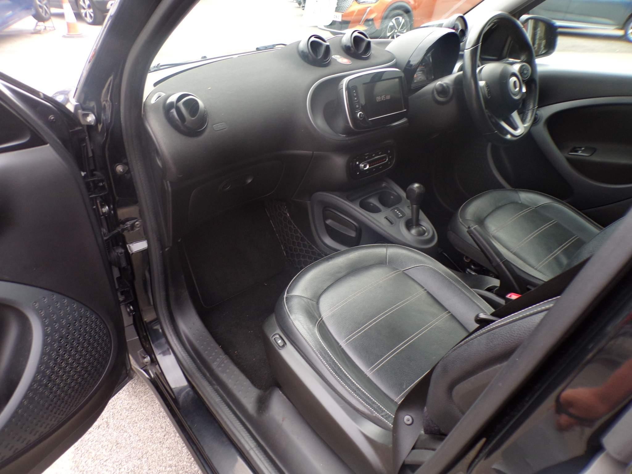 Smart ForFour Image 14