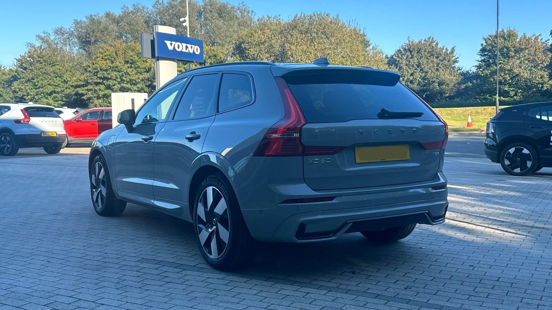 Volvo XC60 Image 2