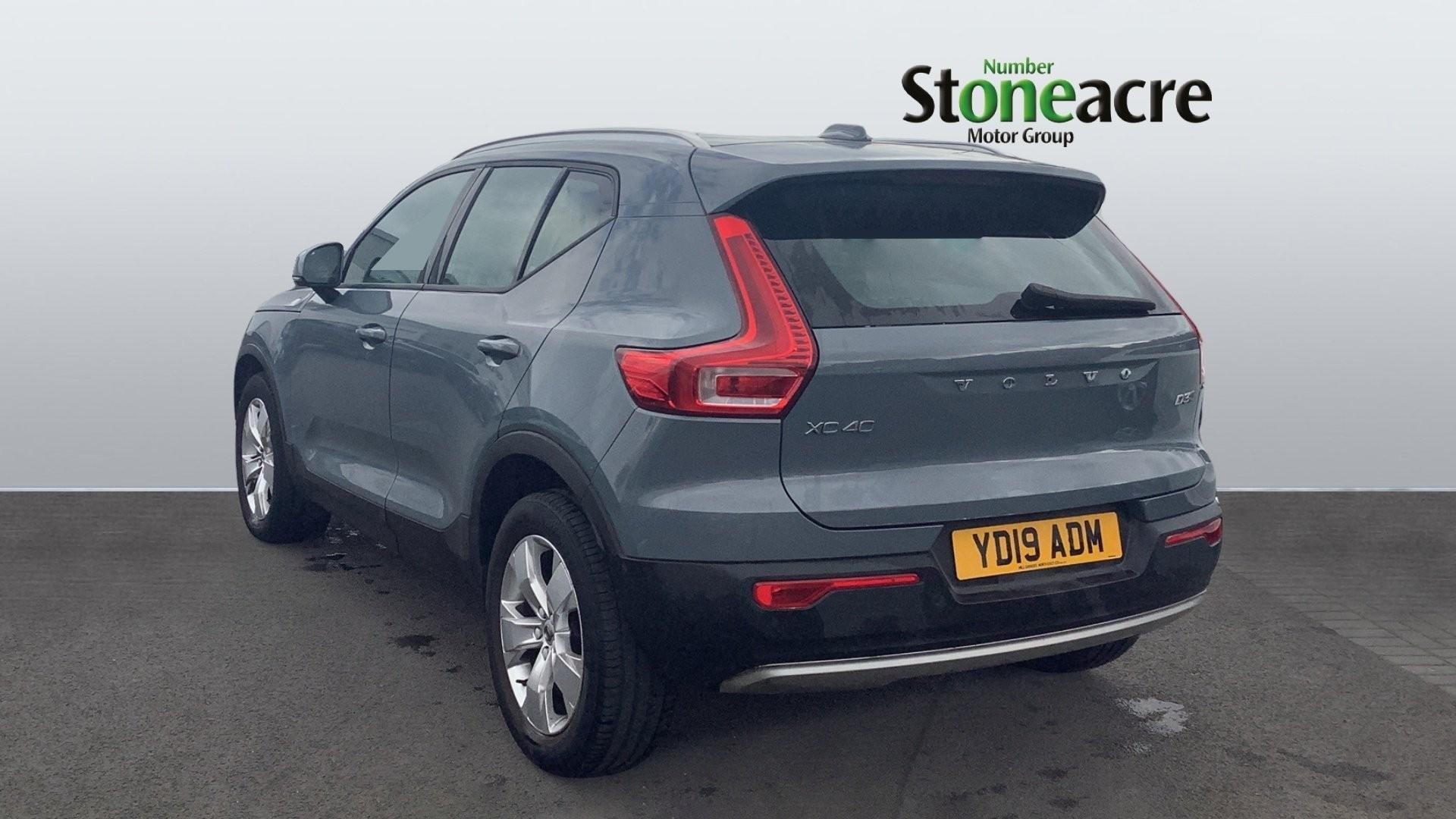 Volvo XC40 Image 2