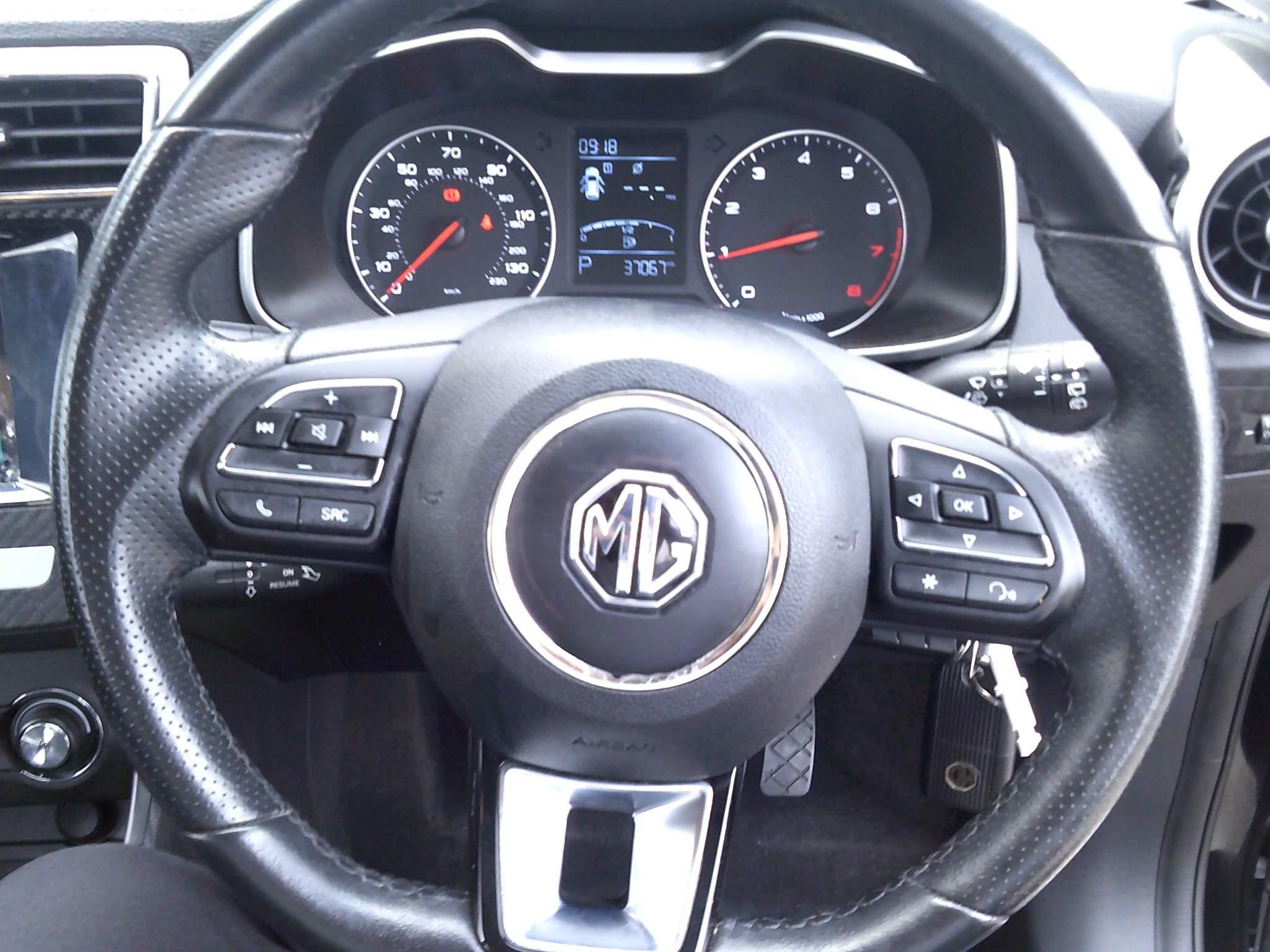 MG MG ZS Image 16