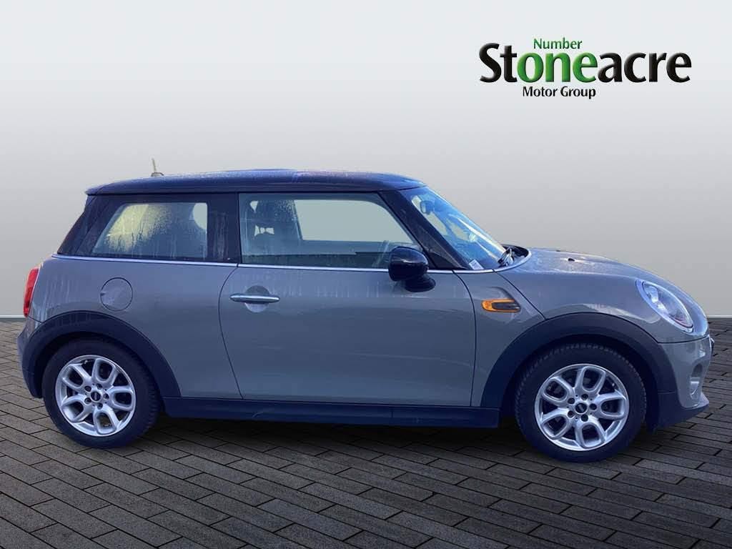 MINI Hatch Image 2