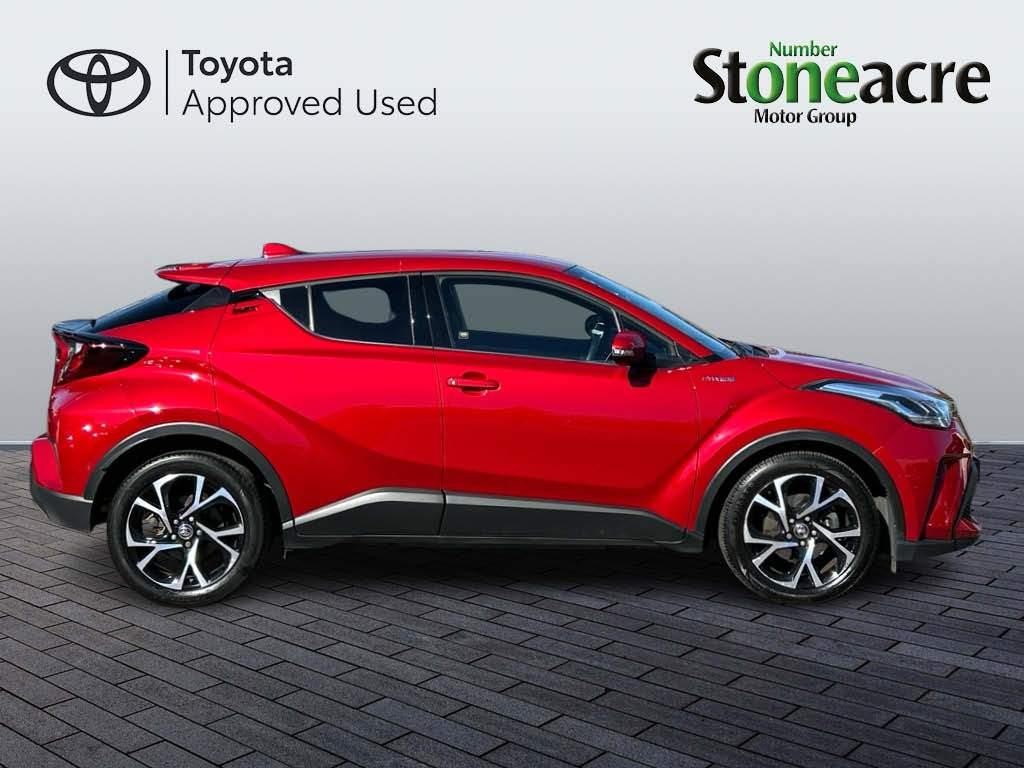 Toyota C-HR Image 4