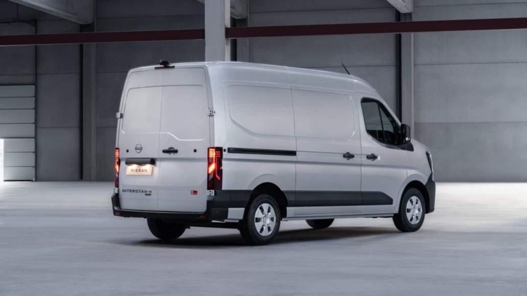 Nissan Interstar Image 26