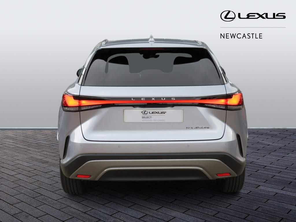 Lexus RX Image 6