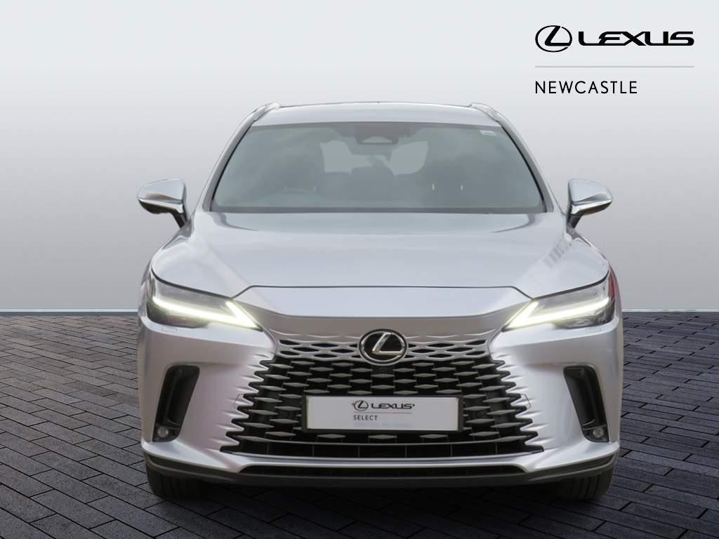 Lexus RX Plug-in Hybrid Image 10