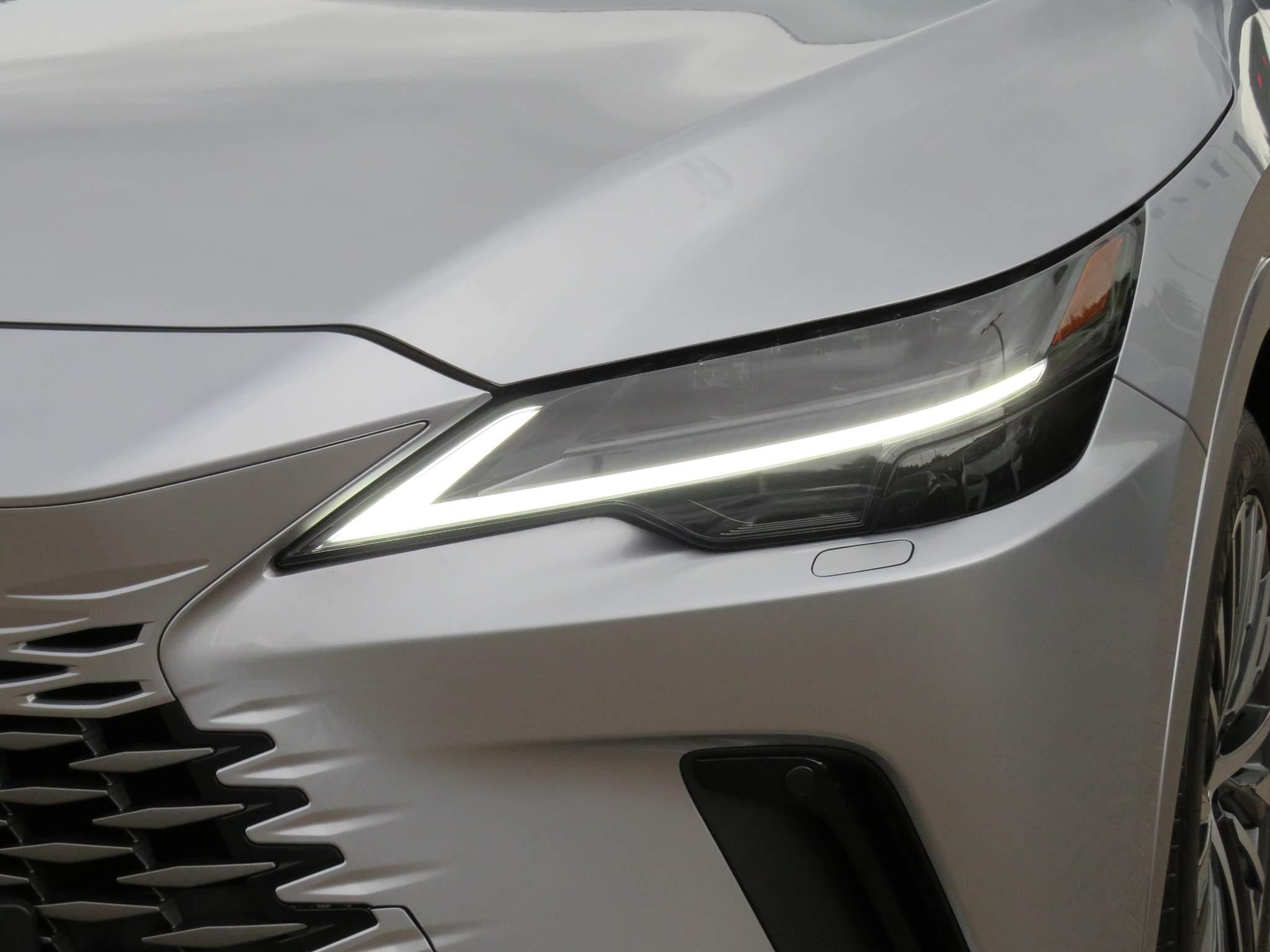 Lexus RX Plug-in Hybrid Image 47