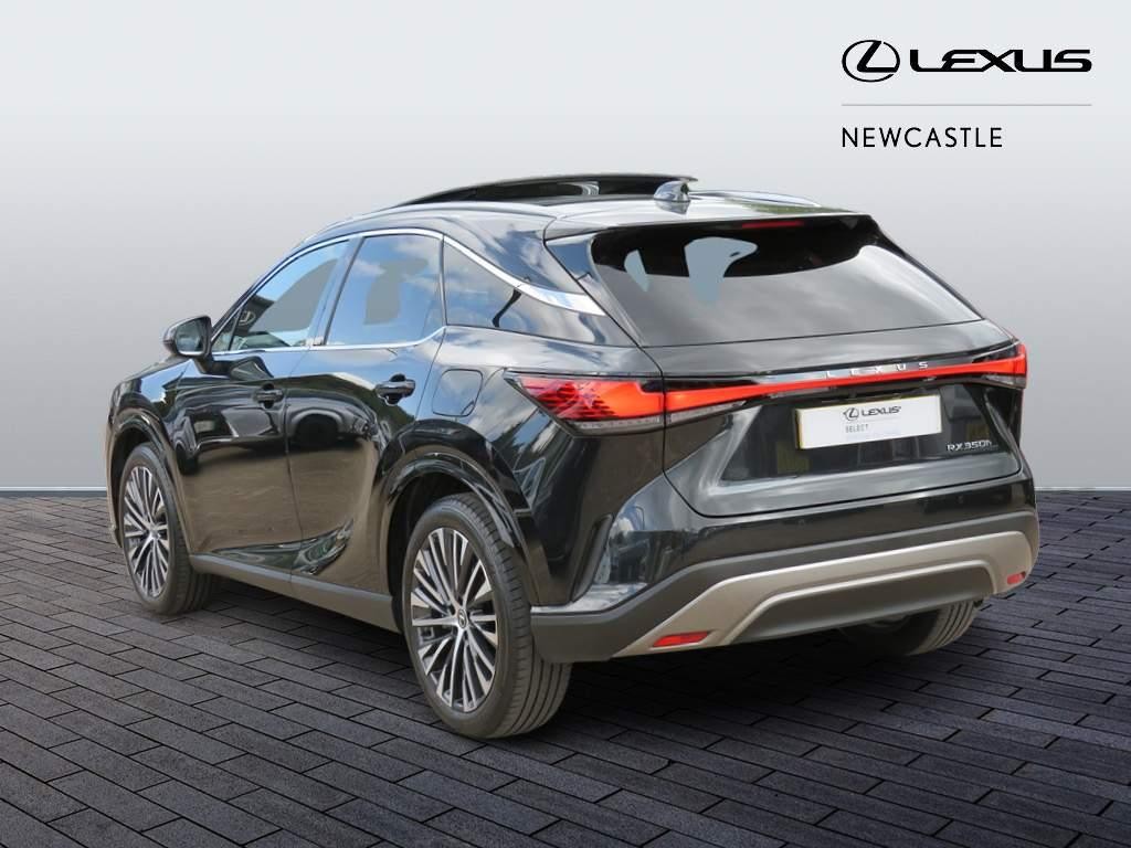 Lexus RX Image 7