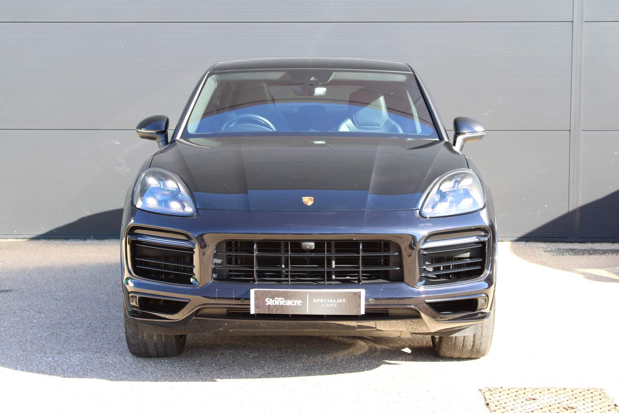 Porsche Cayenne Image 8