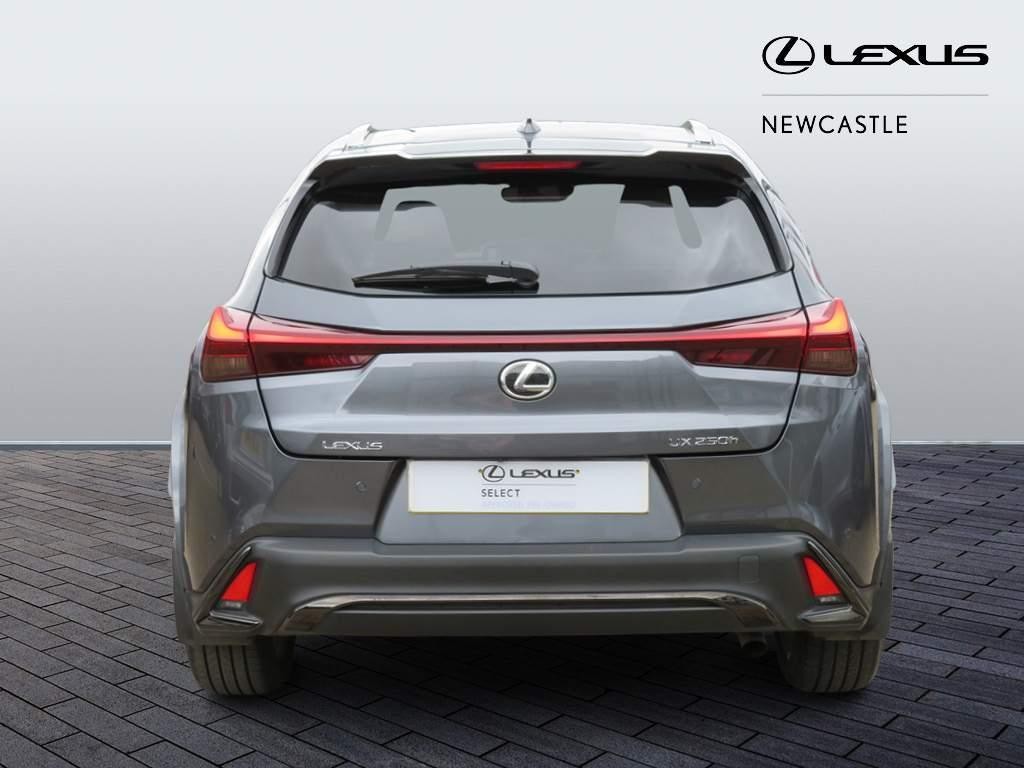 Lexus UX Image 6