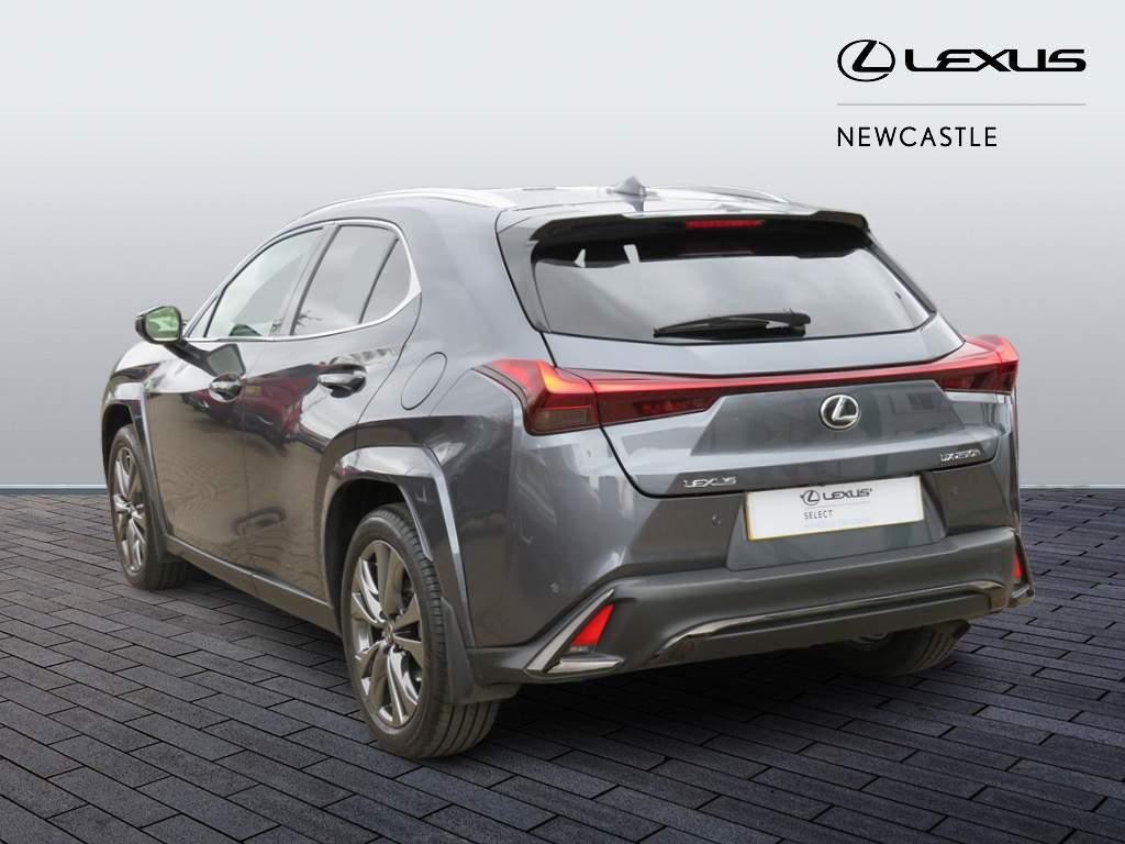 Lexus UX Image 7