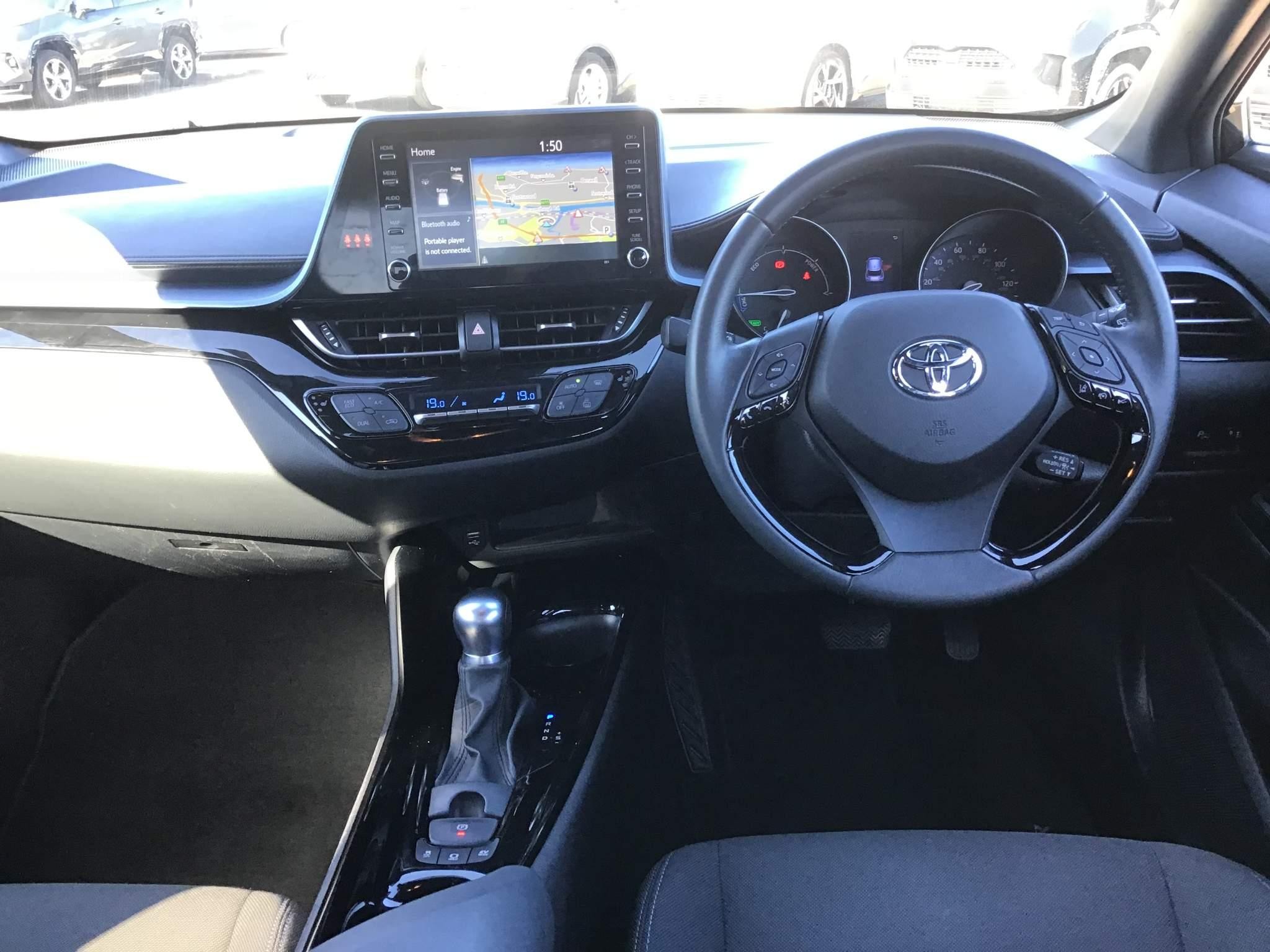 Toyota C-HR Image 14