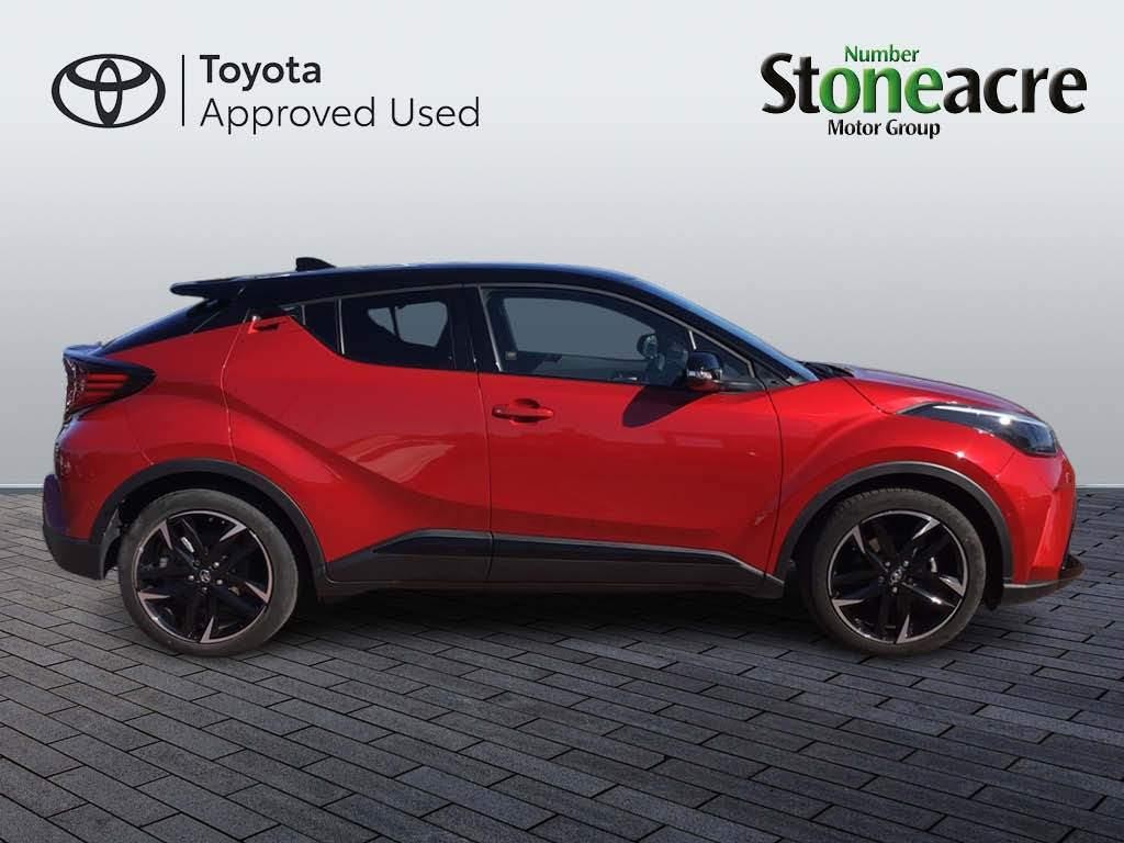 Toyota C-HR Self-Charging Hybrid Image 4