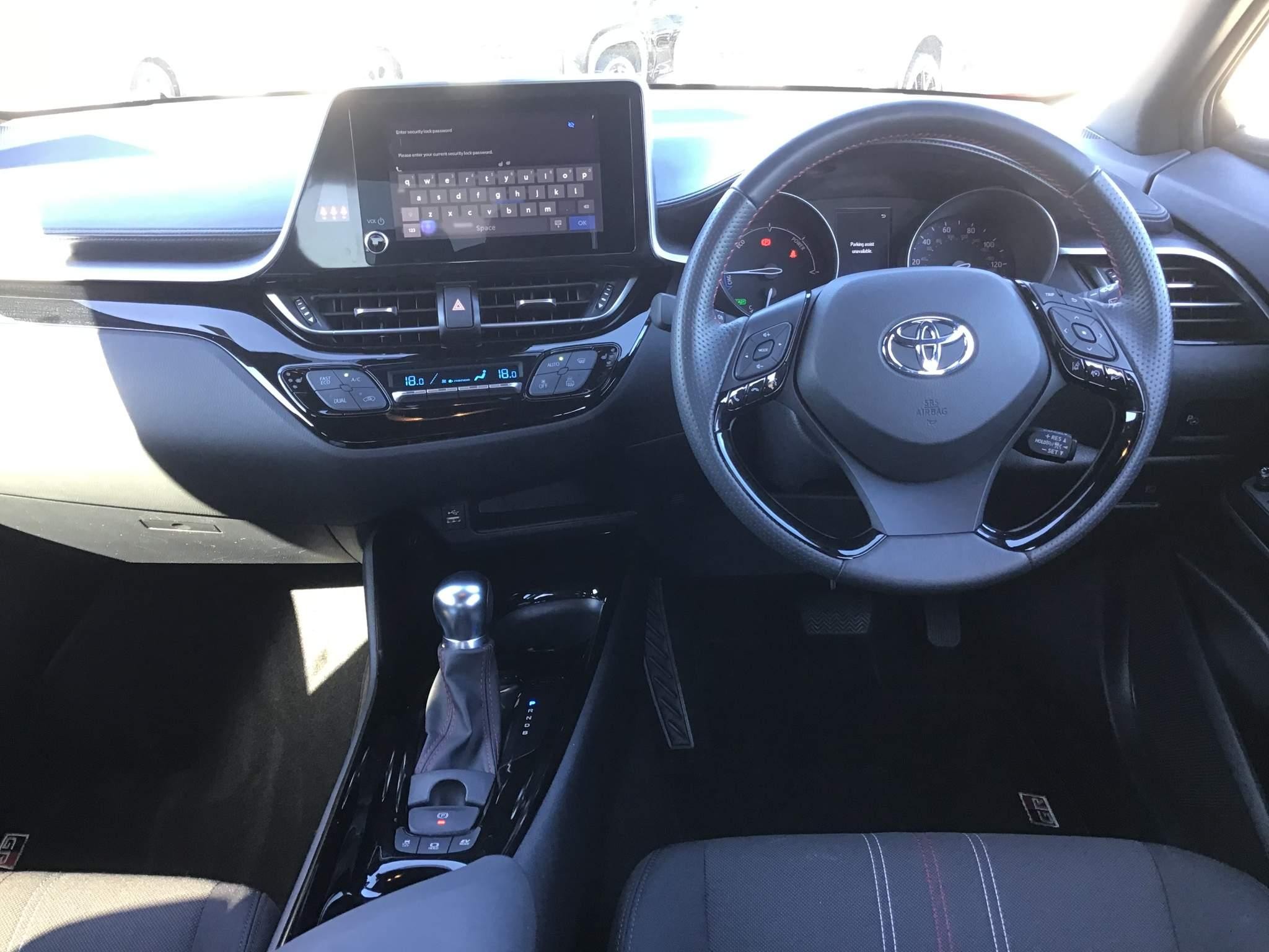 Toyota C-HR Self-Charging Hybrid Image 14