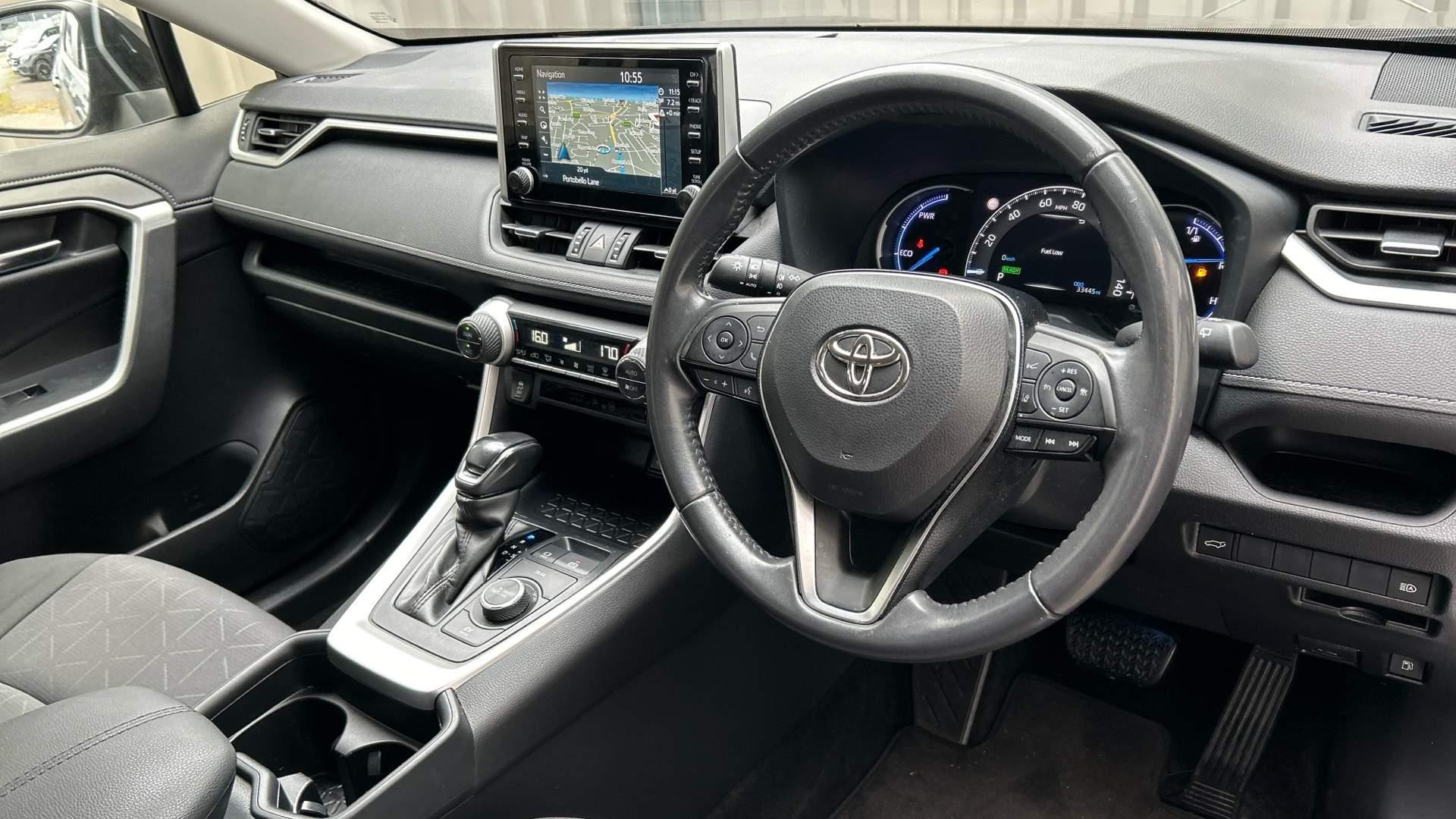 Toyota RAV4 Image 12