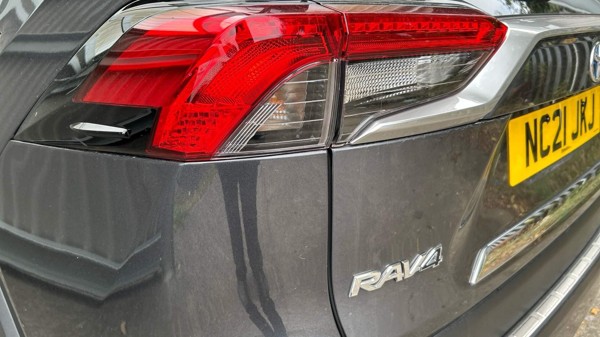 Toyota RAV4 Image 49