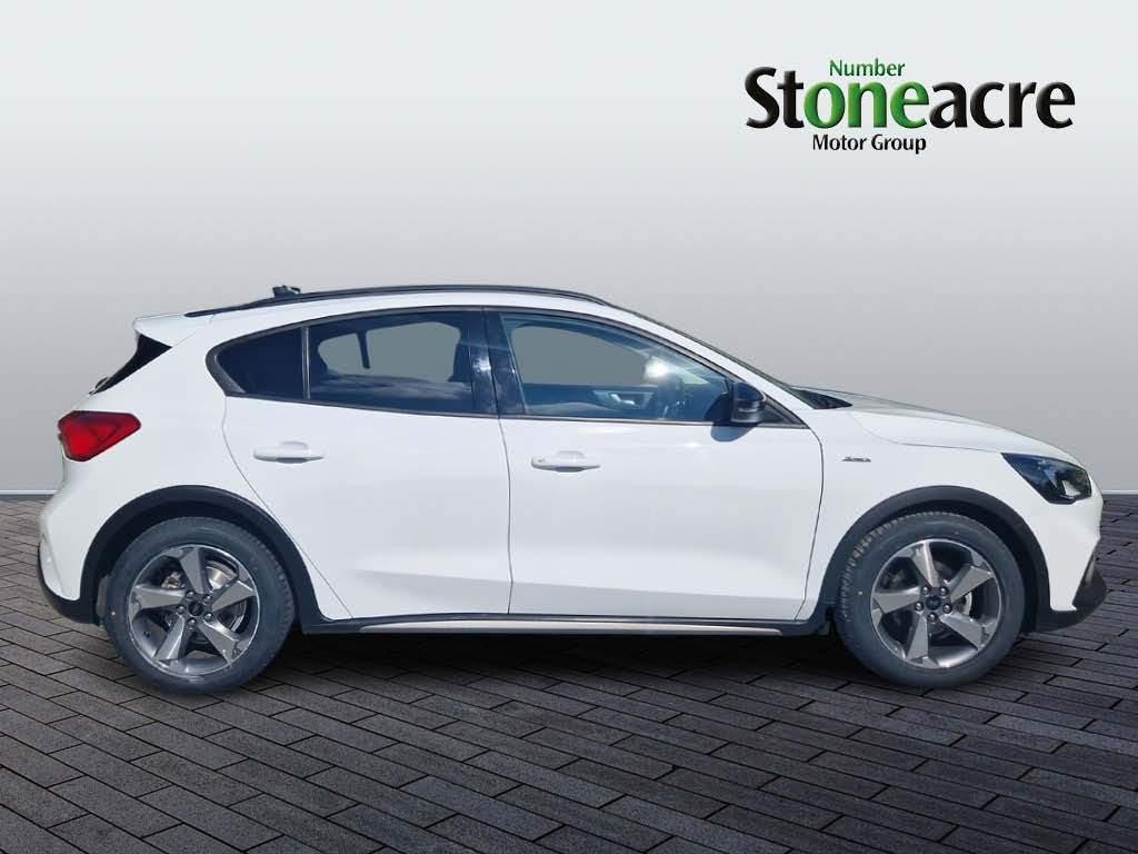 Ford Focus Image 2