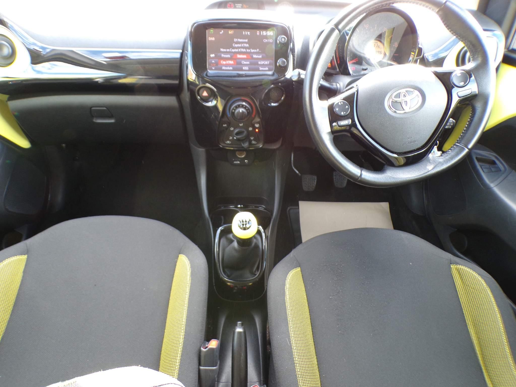 Toyota Aygo Image 11