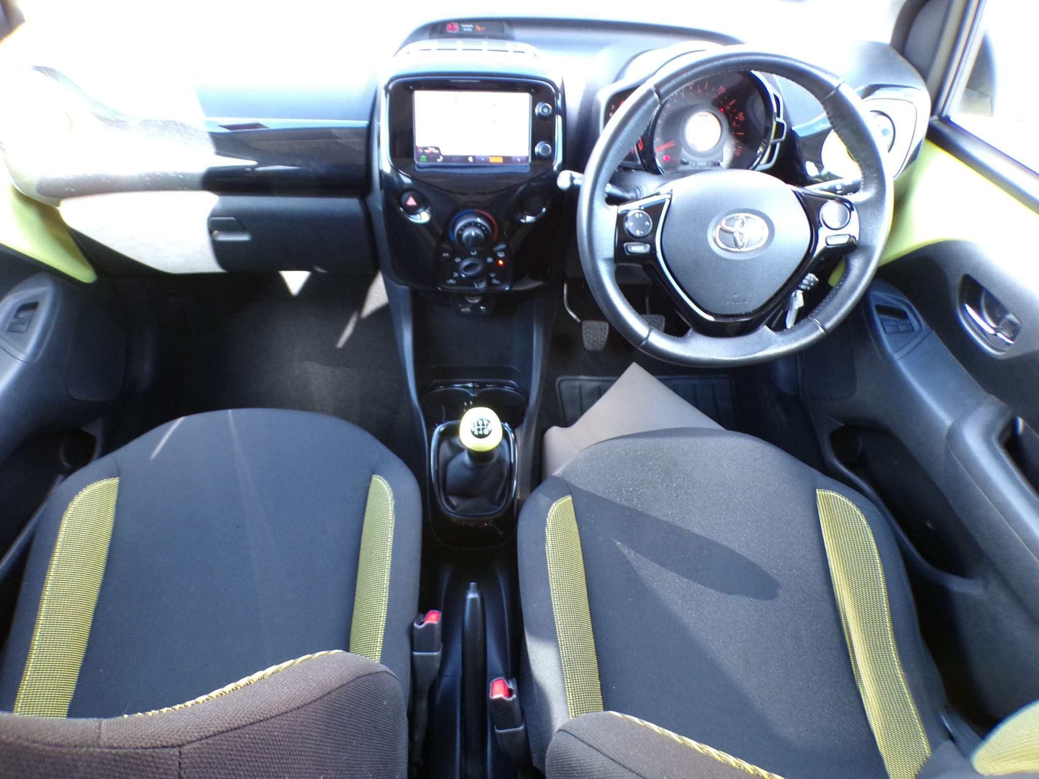 Toyota Aygo Image 17