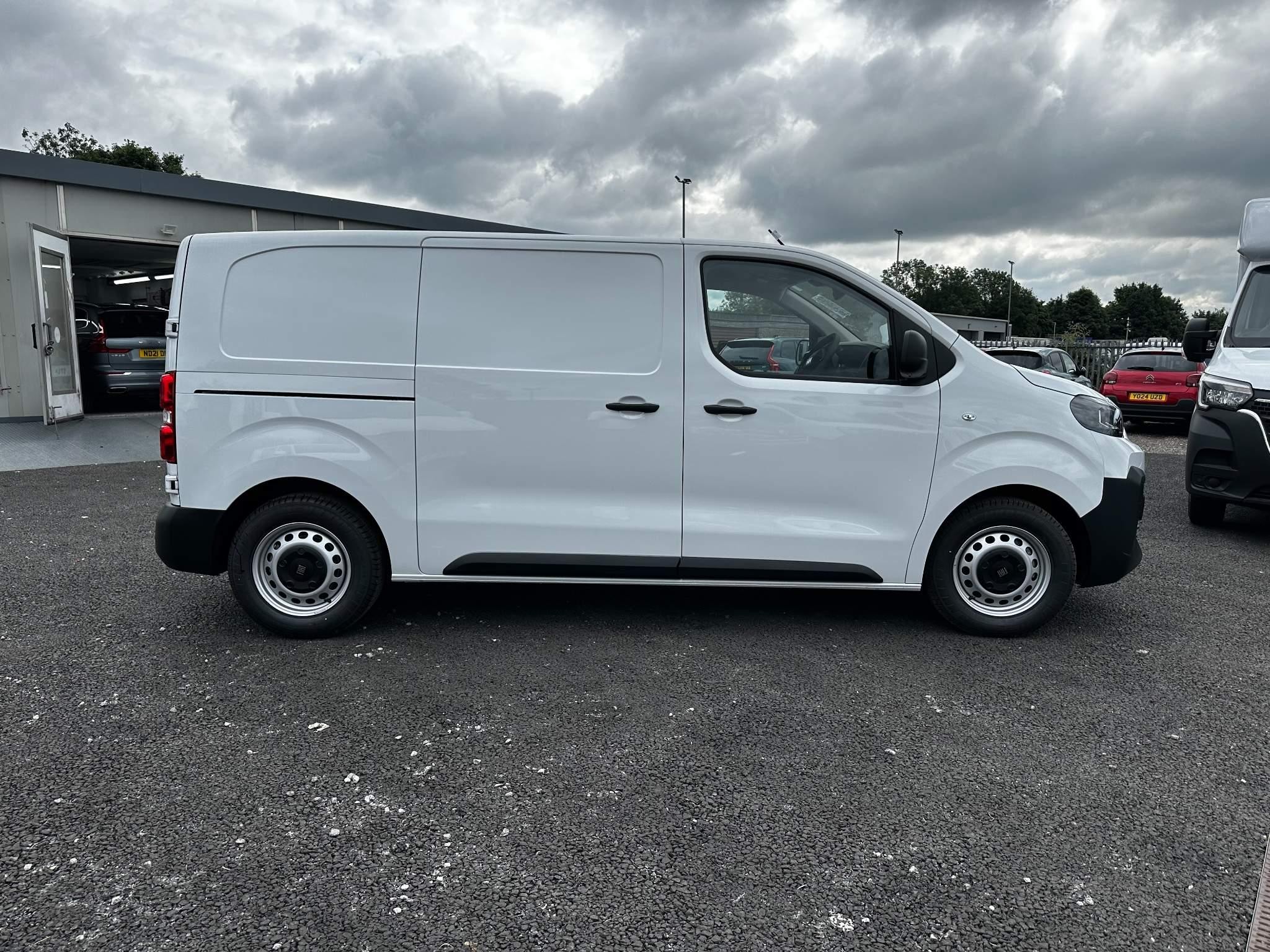 Fiat Scudo Panel Van Image 7