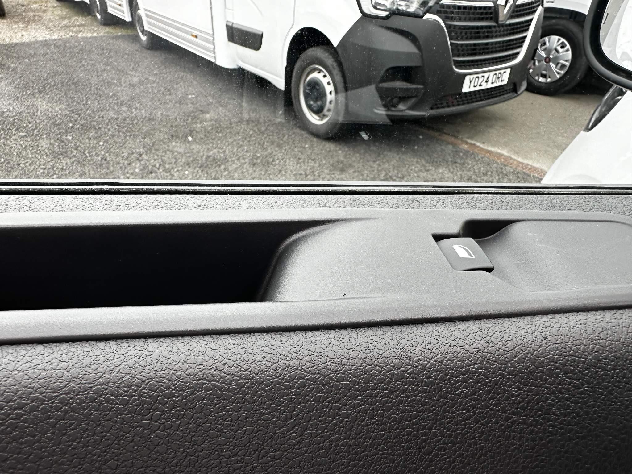 Fiat Scudo Panel Van Image 9