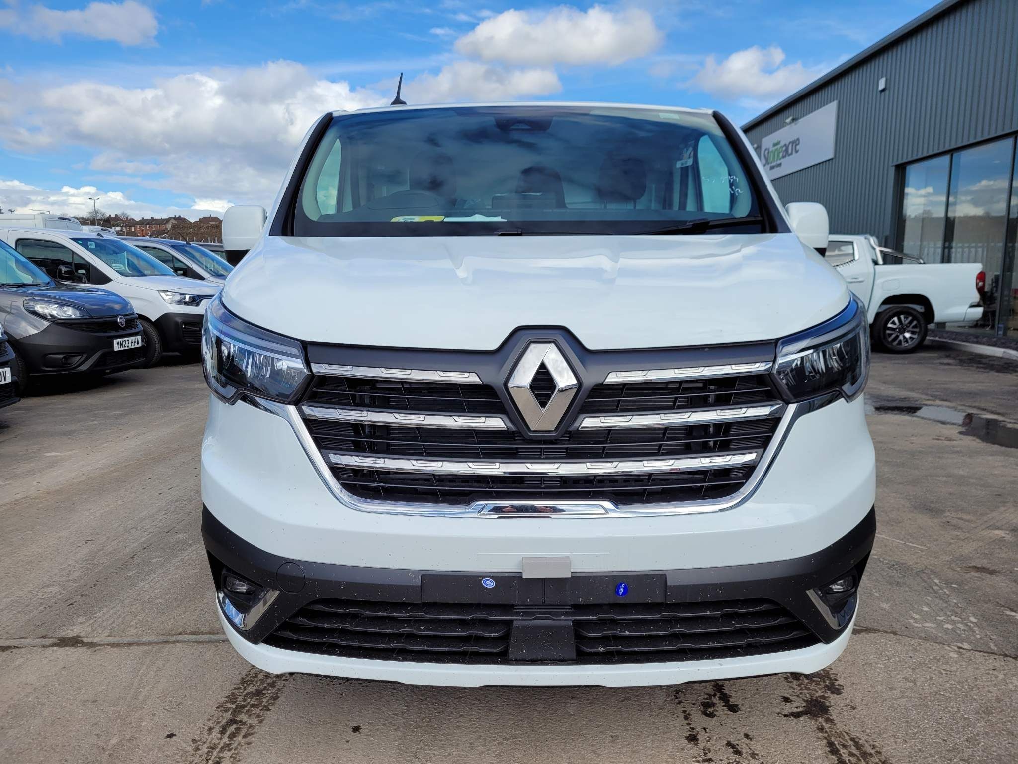 Renault Trafic Image 8